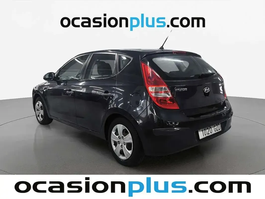 Usado Hyundai i30 Classic 109 CV (80 kW) 2010 Negro Utilitario
