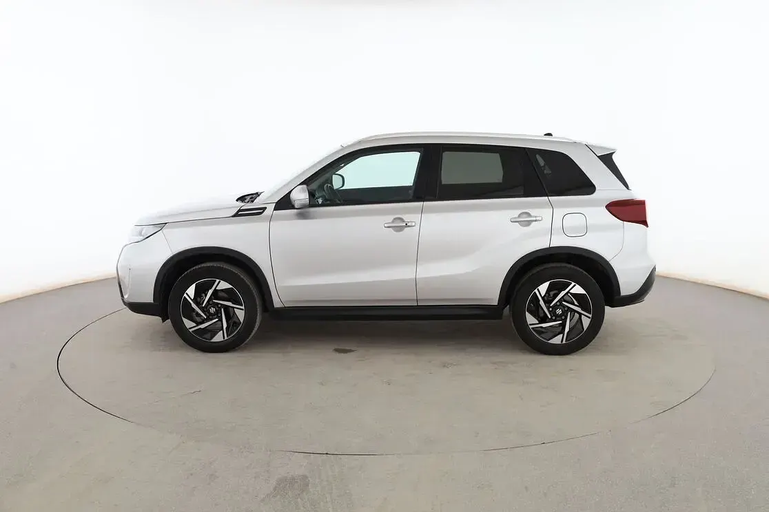 Usado Suzuki Vitara GLX 129 CV (94 kW) 2024 Gris SUV