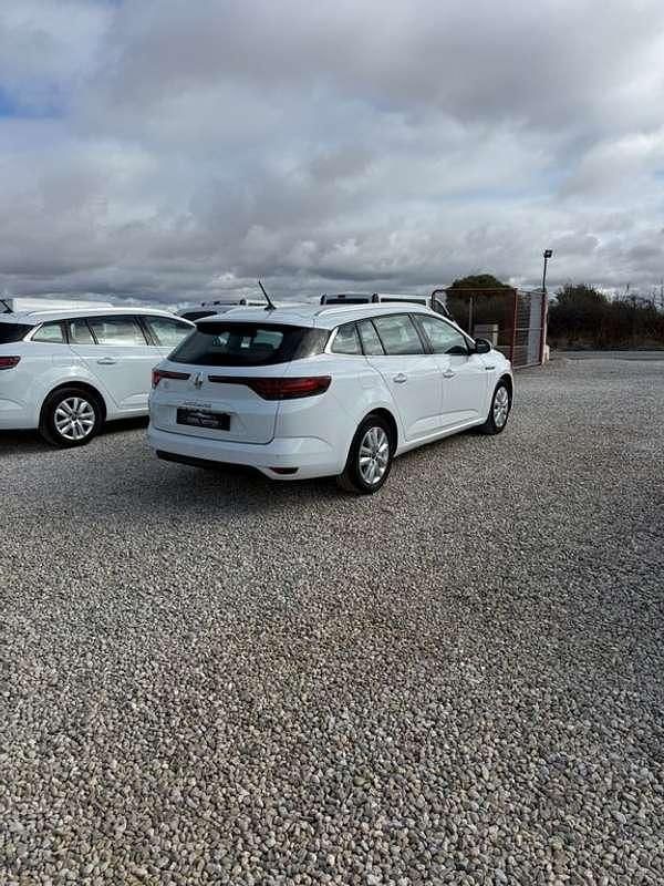 Usado Renault Mégane GrandTour Business 116 CV (85 kW) 2021 Blanco Familiar