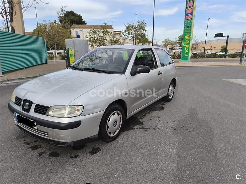 Brugt Seat Ibiza Stella 68 HK (50 kW) 2001 Grå Hatchback
