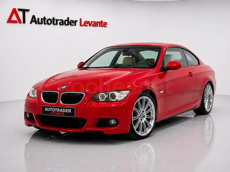 Usado BMW 330 Cabriolet 231 CV (169 kW) 2007 Rojo Descapotable