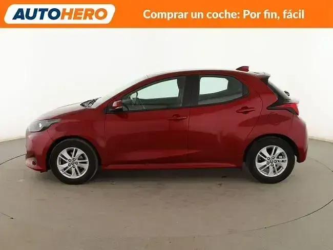 Usado Toyota Yaris Edition 125 CV (91 kW) 2021 Rojo Utilitario