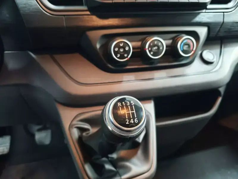 Usado Nissan NV300 110 CV (80 kW) 2021 Van