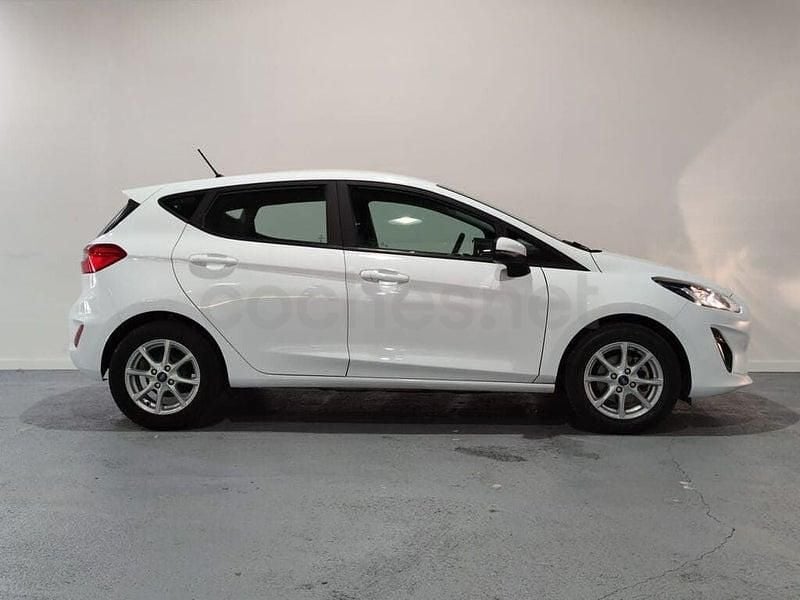 Usado Ford Fiesta Trend 75 CV (55 kW) 2022 Blanco Utilitario