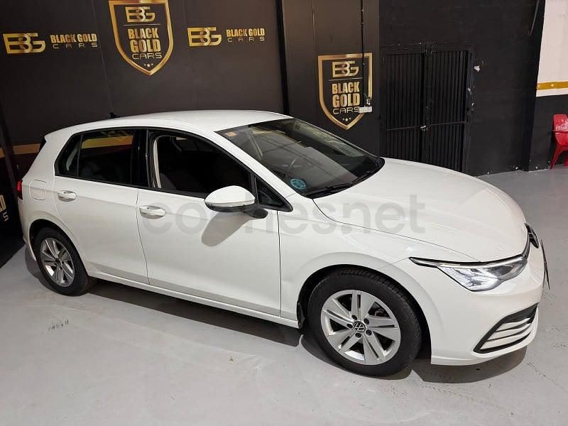 Usado VW Golf VIII 115 CV (84 kW) 2021 Blanco Berlina