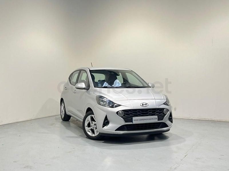 Usado Hyundai i10 67 CV (49 kW) 2022 Gris / plata Utilitario