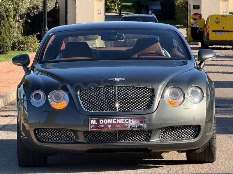 Usado Bentley Continental GT 560 CV (411 kW) 2004 Gris / plata Coupe
