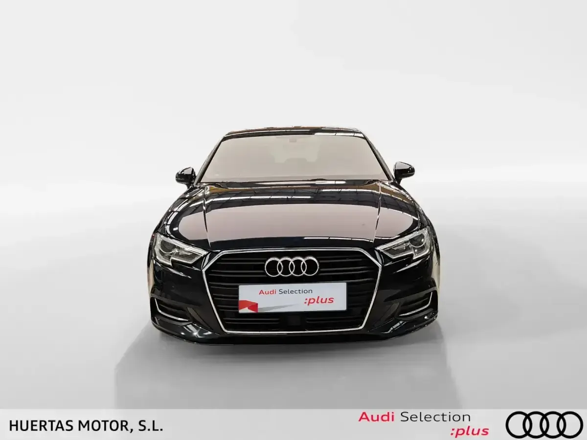 Usado Audi A3 150 CV (110 kW) 2019 Azul Berlina