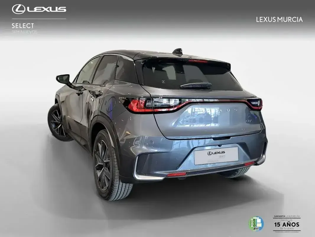 Nuevo Lexus LBX 67 CV (49 kW) 2026 Gris SUV