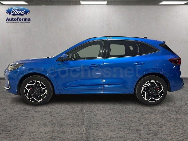 Usado Ford Kuga ST-Line X 243 CV (178 kW) 2024 Azul SUV