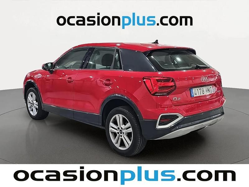 Usado Audi Q2 Advanced Plus 116 HP (85 kW) 2024 Vermelho SUV