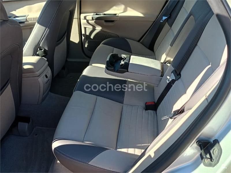 Usado Volvo S40 Momentum 136 CV (100 kW) 2004 Gris / plata Berlina