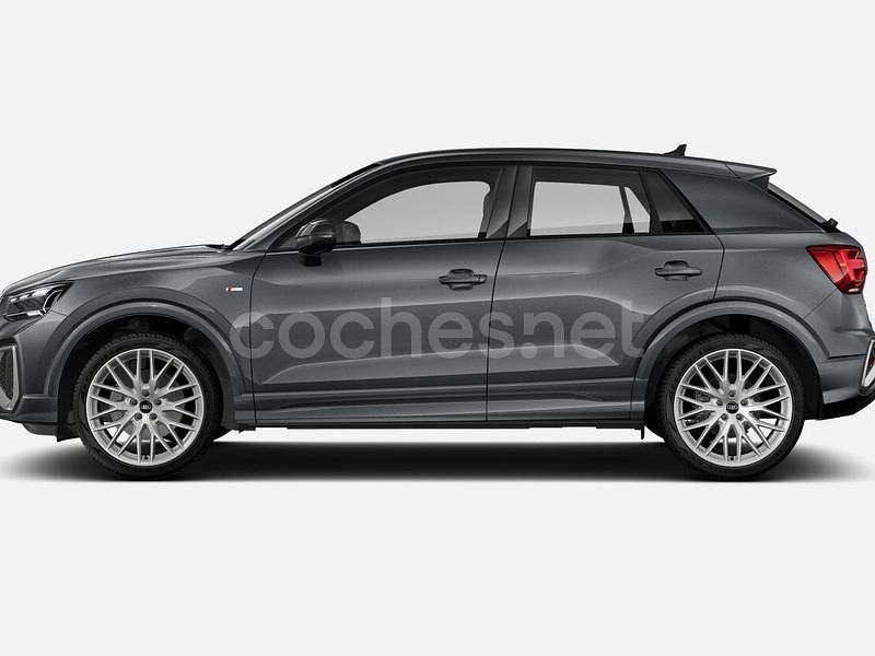 Usado Audi Q2 150 CV (110 kW) 2025 Gris / plata SUV