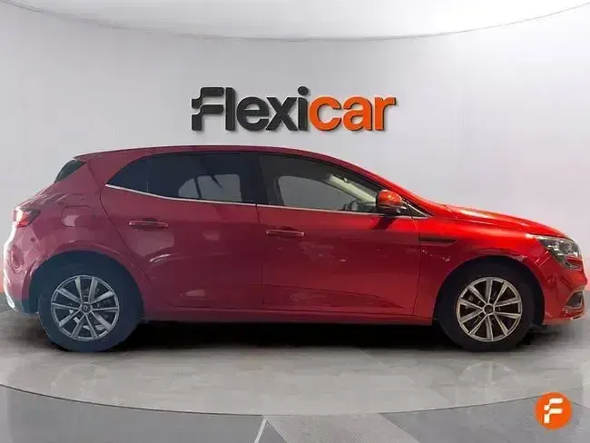 Usado Renault Mégane Life 100 CV (73 kW) 2018 Rojo