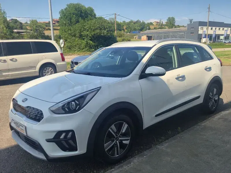 Usado Kia Niro 141 CV (103 kW) 2019 Blanco SUV