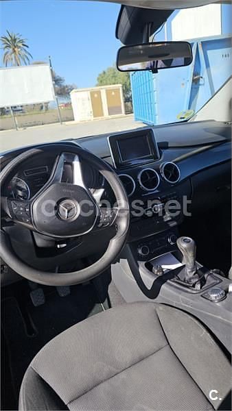 Usado Mercedes B200 136 CV (100 kW) 2012 Negro Monovolumen