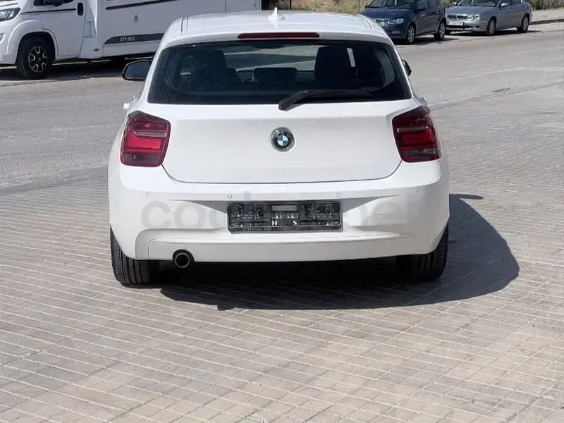 Usado BMW 116 136 CV (100 kW) 2011 Blanco Utilitario