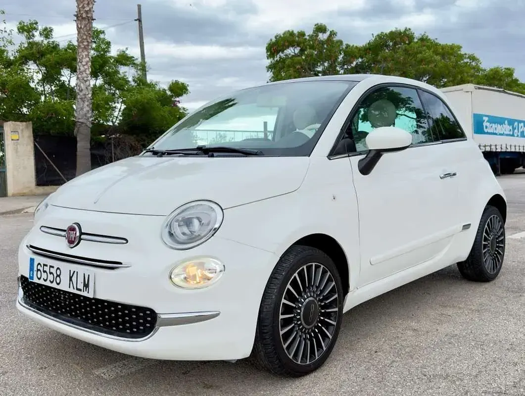 Usado Fiat 500 Lounge 69 HP (50 kW) 2018 Bege Citadino