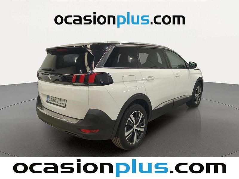 Usado Peugeot 5008 Allure 130 CV (95 kW) 2020 Blanco SUV