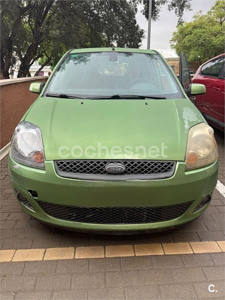 Verde Usado 2006 Ford Fiesta Ghia Berlina | 1800 € - Imagen 1/4
