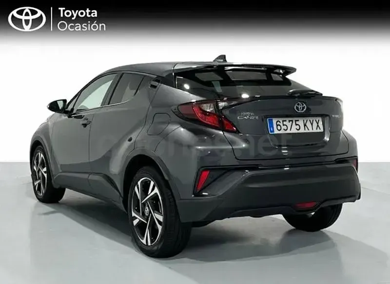 Usado Toyota C-HR Advance 122 CV (89 kW) 2019 Gris / plata SUV