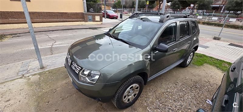 Usado Dacia Duster Lauréate 109 CV (80 kW) 2015 Verde SUV