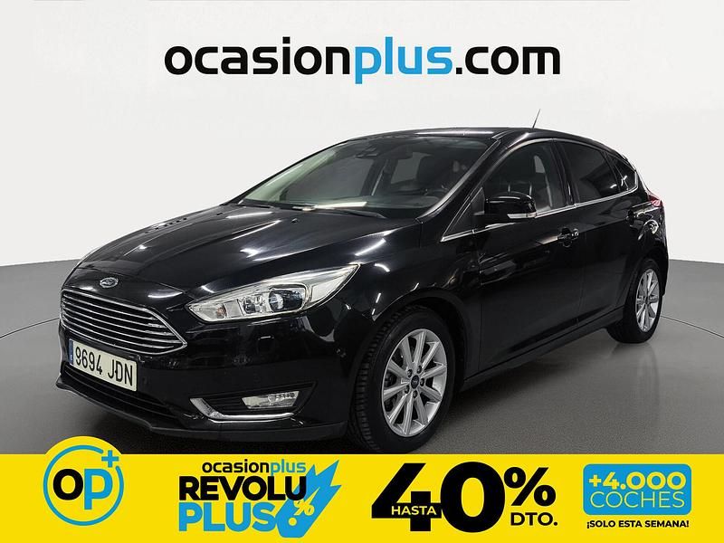 Usado Ford Focus 115 CV (84 kW) 2015 Negro Utilitario