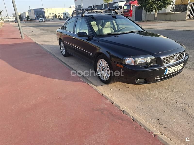 Azul Usado 2005 Volvo S80 Summum Berlina | 4200 € - Imagen 1/4