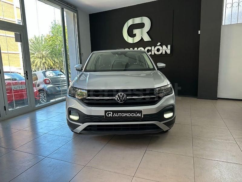 Usado VW T-Cross Advance 95 CV (69 kW) 2021 Gris / plata SUV