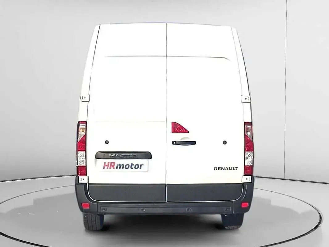 Usado Renault Master 135 CV (99 kW) 2022 Blanco Monovolumen