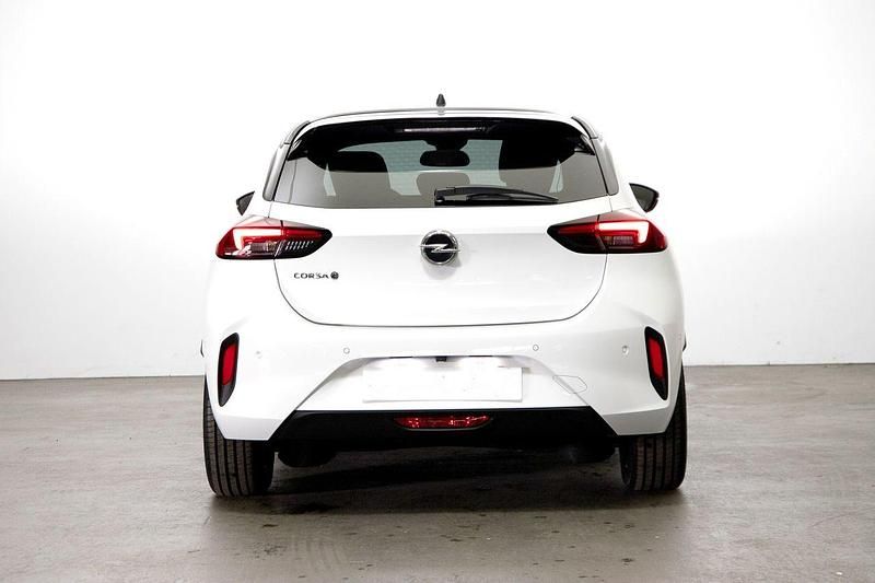 Usado Opel Corsa-e 100 kW (136 CV) 2023 Blanco Utilitario