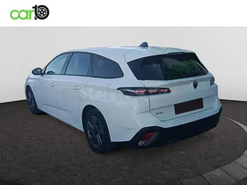 Usado Peugeot 308 SW Active 130 CV (95 kW) 2022 Blanco Familiar
