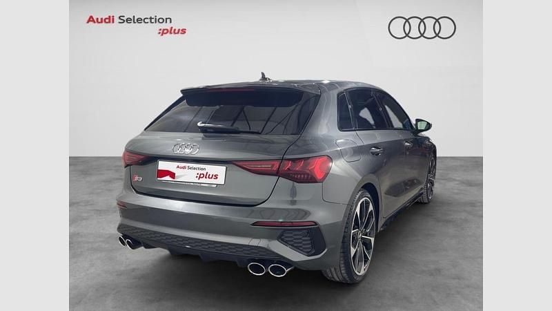 Usado Audi S3 310 CV (228 kW) 2021 Gris daytona (efecto perla) Berlina