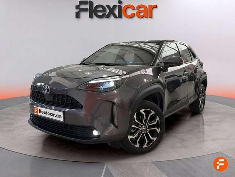 Usado Toyota Yaris Cross Active 116 CV (85 kW) 2024 Gris SUV
