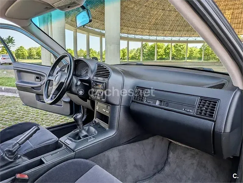 Usado BMW 325 192 CV (141 kW) 1992 Verde Berlina