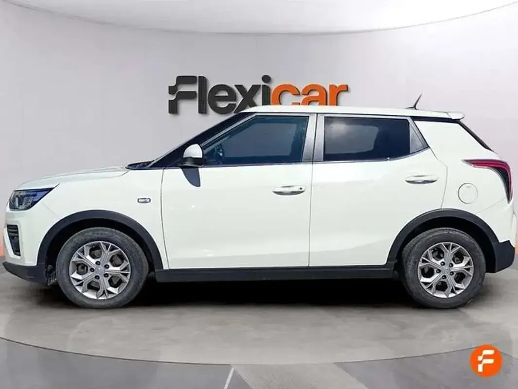 Usado SsangYong Tivoli 128 CV (94 kW) 2023 Blanco SUV