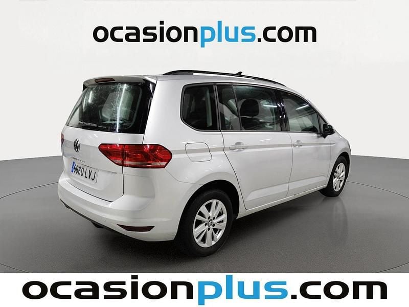 Usado VW Touran Business 150 CV (110 kW) 2021 Gris plata Monovolumen