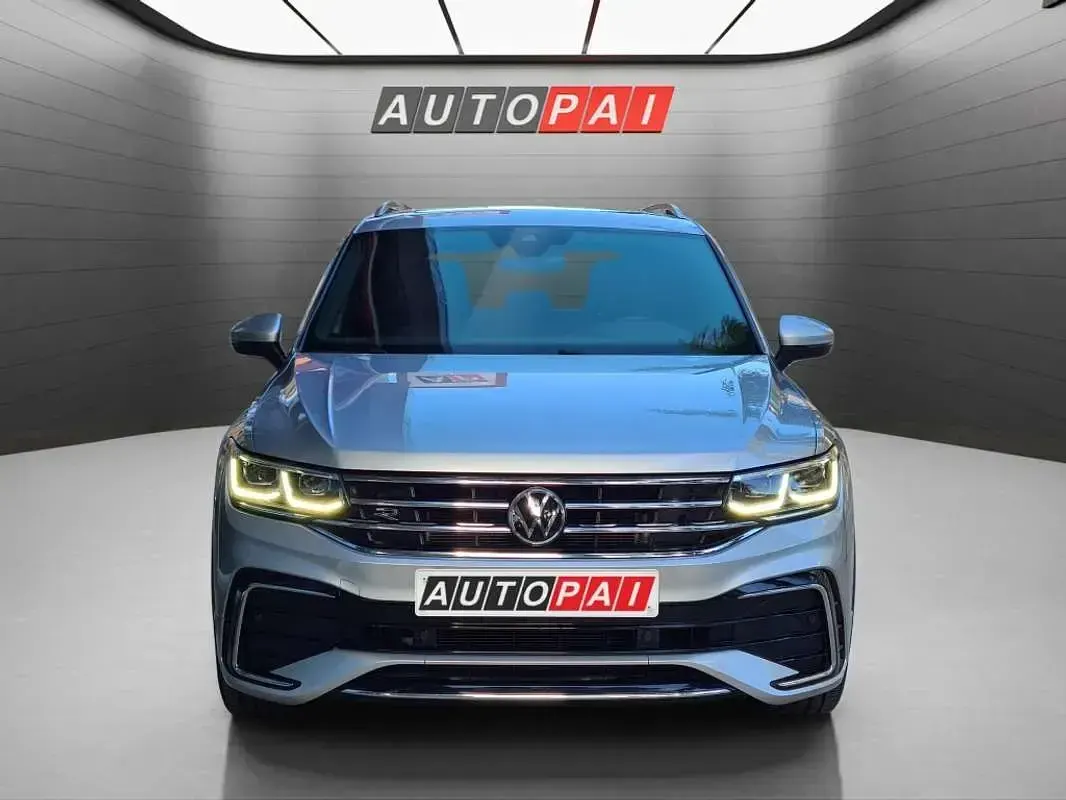 Usado VW Tiguan R-line 150 CV (110 kW) 2022 SUV