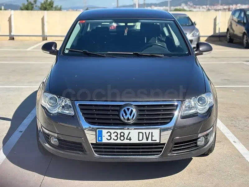Usado VW Passat Advance 150 CV (110 kW) 2006 Negro Berlina