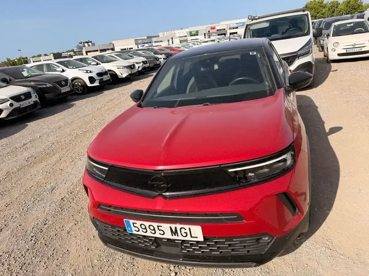 Usado Opel Mokka-e GSe 100 kW (136 CV) 2023 Rojo SUV