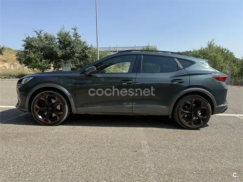 Usado Cupra Formentor VZ 245 CV (180 kW) 2021 Gris / plata SUV