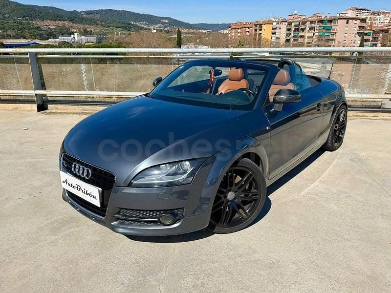 Usado Audi TT Roadster 250 CV (183 kW) 2007 Gris / plata Descapotable