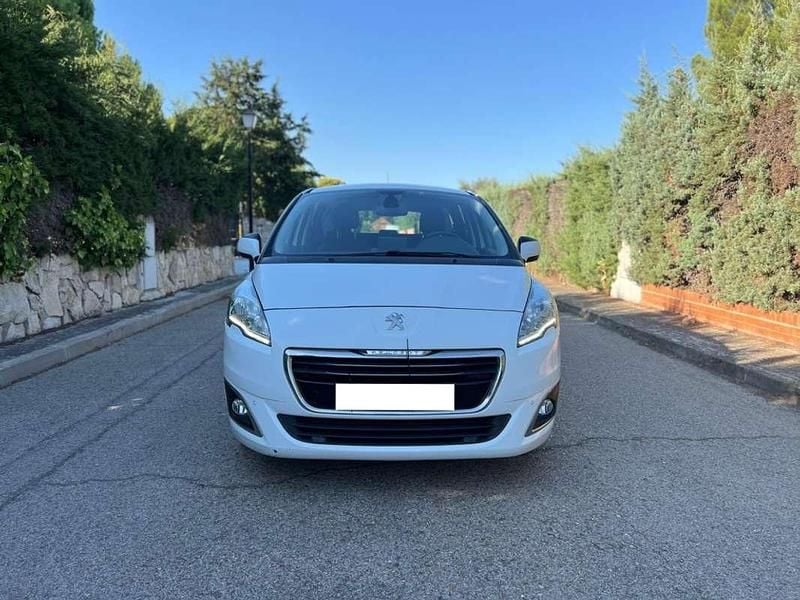 Usado Peugeot 5008 Access 131 HP (96 kW) 2015 Branco Monovolume