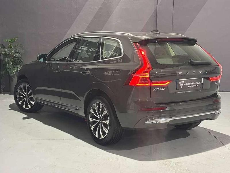 Usado Volvo XC60 Inscription 197 CV (144 kW) 2021 Gris SUV