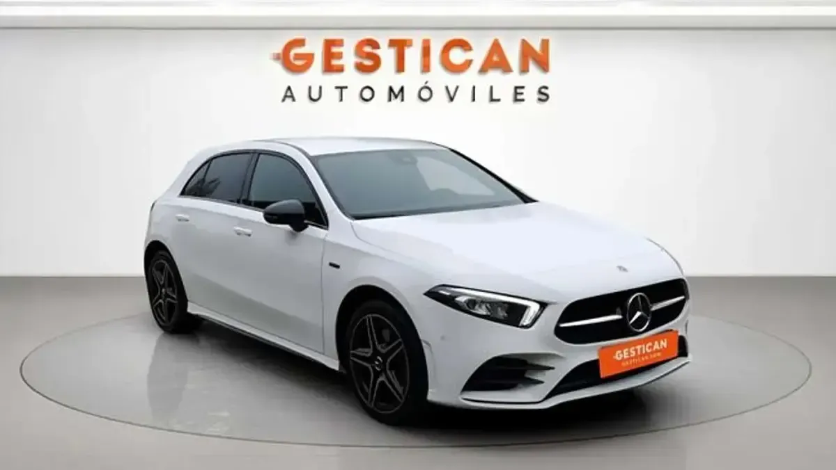 Usado Mercedes A250 218 CV (160 kW) 2021 Blanco Berlina