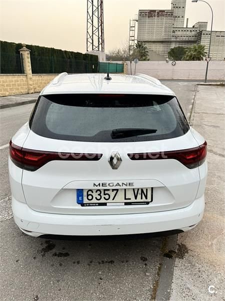 Usado Renault Mégane GrandTour Business 115 CV (84 kW) 2022 Blanco Familiar