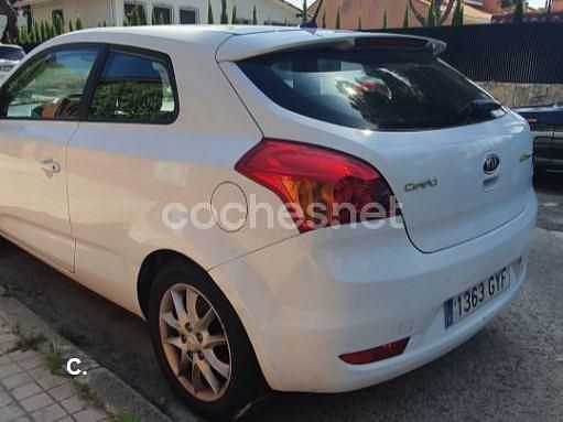 Blanco Usado 2010 Kia Ceed Active Berlina | 6000 € (Super precio) - Imagen 1/4