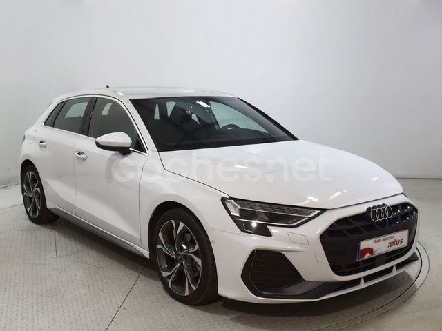 Blanco Usado 2024 Audi A3 Sportback S-Line Berlina | 34.100 € (Un poco caro) - Imagen 1/4
