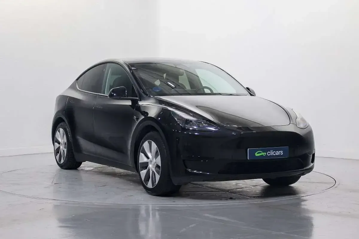 Usado Tesla Model Y RWD 188 kW (256 HP) 2023 Preto SUV