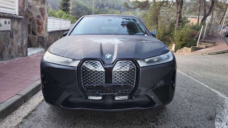 Gris Usado 2022 BMW iX Comfort Edition SUV | 60.000 € (Super precio) - Imagen 1/4
